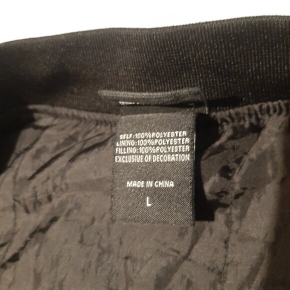 Friday The 13th Jason Voorhees logo F13 Hot Topic Bomber Jacket Large like new - Picture 12 of 13